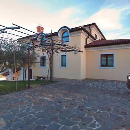 Apartments Villa Teuta Umag Eksteriør billede