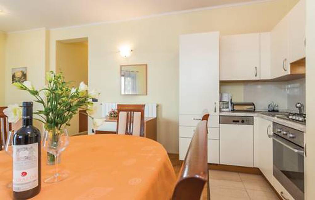 Apartments Villa Teuta Umag Eksteriør billede